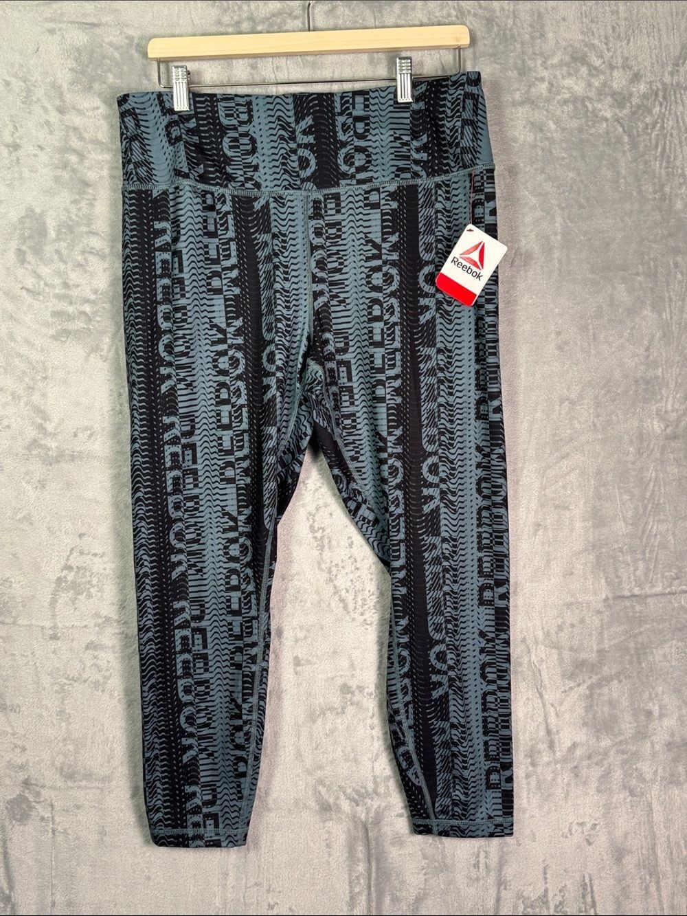 NWT New Reebok Black Blue 7/8 Legging High Rise Women Size XL